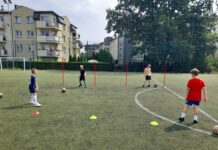 Piłka Nożna dziś o 12:00!